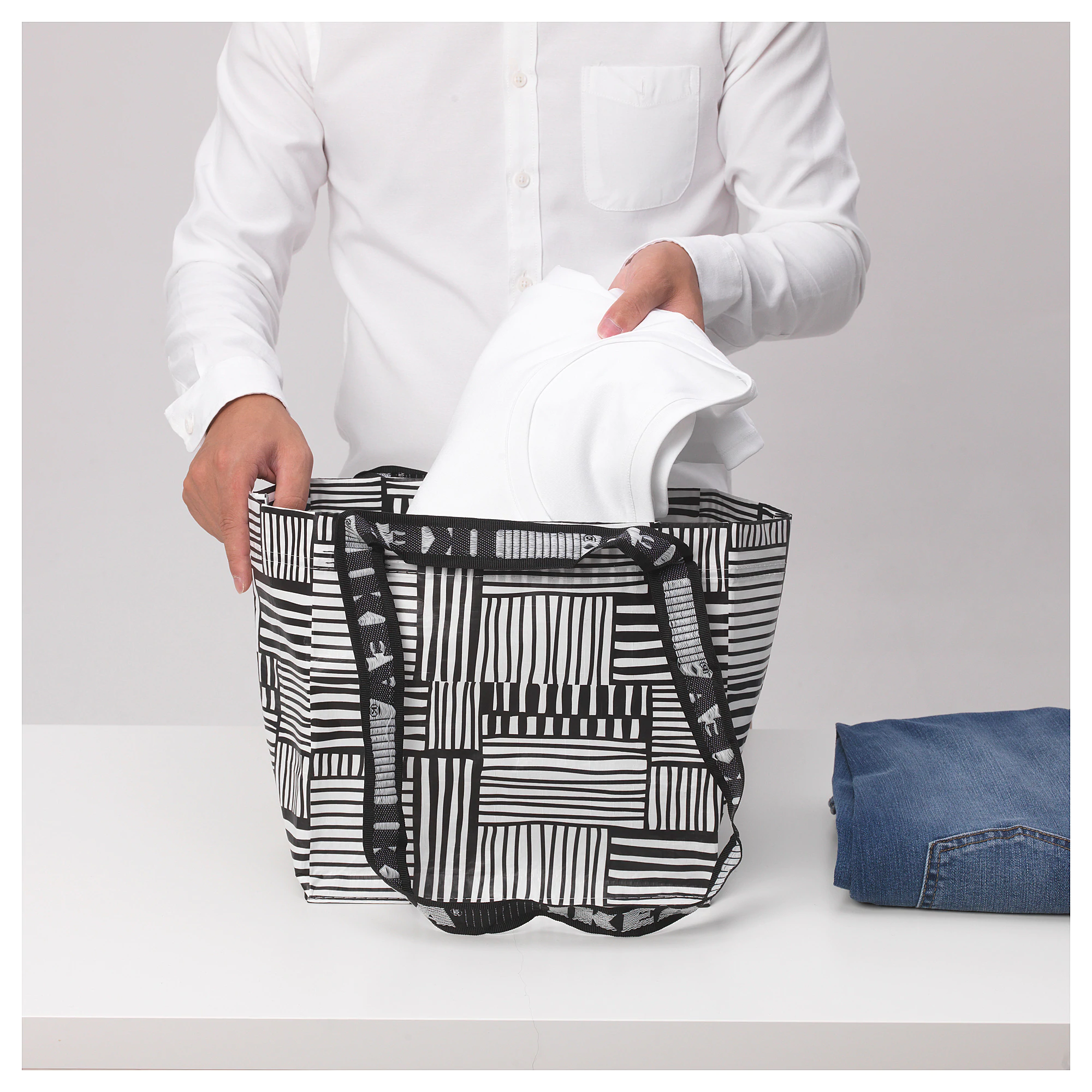 Louis Vuitton Summer 2014 Cabas bags usher in canvas season